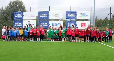 Z Orlika na Stadion w Smykowie. Drużyna Szkoły Podstawowej w Królewcu zwycięzcą trzeciego dnia zmagań