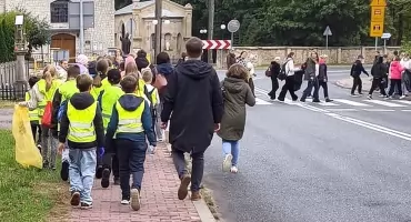 Akcja Sprzątanie świata. Dzieci z gminy Ruda Maleniecka kolejny raz posprzątały swoją okolicę