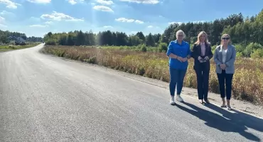 GMINA GOWARCZÓW. Kolejna droga przebudowana. Rolnicy z Bębnowa zyskali lepszy dojazd do swoich gruntów