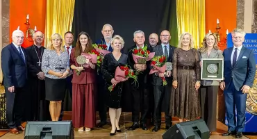 Pielęgnują historię i łączą pokolenia. Wręczono Nagrody Muzealne im. Tadeusza Włoszka