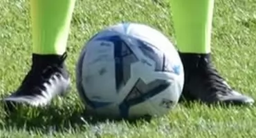 KEEZA Klasa B, grupa 1. Drużyny z Konecczyzny zagrały w kratkę