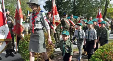 Niekłański Październik, święto ziemi, w którą wsiąkła krew walczących
