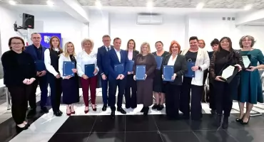 GMINA STĄPORKÓW. Dzień Edukacji Narodowej. Nagrody Burmistrza dla nauczycieli