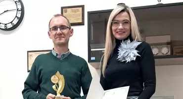 KIELCE. Srebrny Staropolski Laur Edukacji dla I LO w Końskich